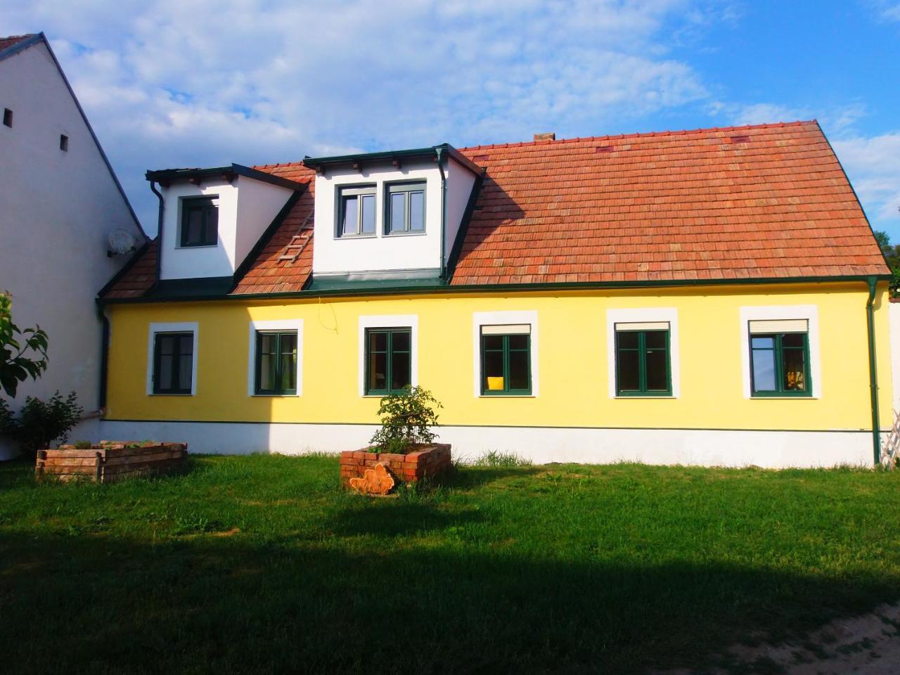 Gaestehaus Weinviertel - Niederoesterreich Siebenhirten Kültér fotó